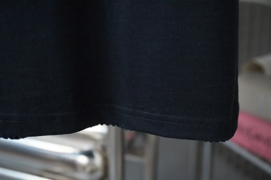 🅿️220 Ch*ome Hearte 25SS early spring new style, appliqué embroidered heart cross short sleeves, light luxury, essential item for daily commuting for men and women, correct version, welcome to compare, detailed features · 320g 100% pure cotton double yarn jersey fabric · Custom dyed in the same vat, special thickened 32 pieces double-strand 1X1 thread · Imported Tajima machine embroidery tatami embroidery ➕This cloth patch embroidery · Hand-stitched Croxin hardware accessories · Hand-made fraying of collar, cuffs and hem · Double-needle stitching across seams · Original main mark, washed tag, branded moisture-proof paper packaging Color: Black/White/Pink Size: S/M/L/XL